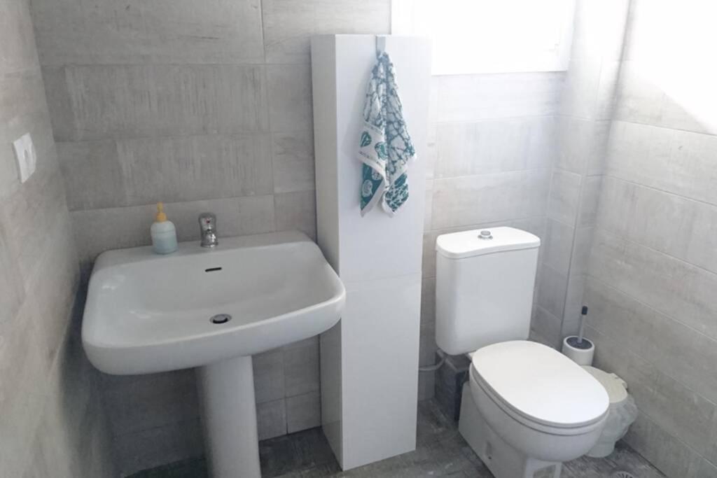 Appartamento Sunshine House Offering Spectacular Views To Olymp A Nea Iraklia Esterno foto