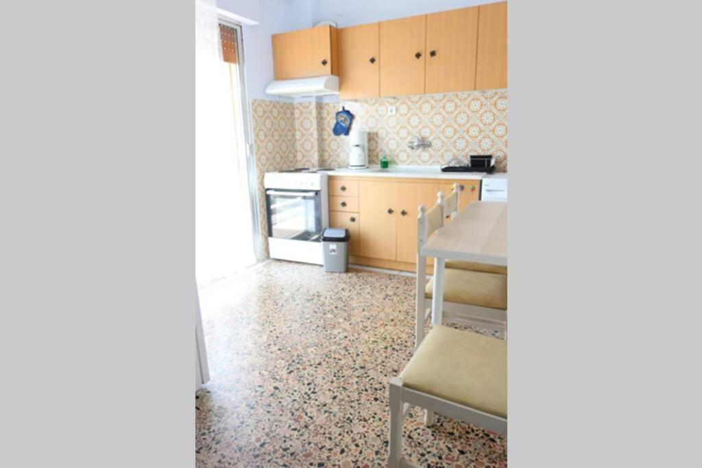 Appartamento Sunshine House Offering Spectacular Views To Olymp A Nea Iraklia Esterno foto