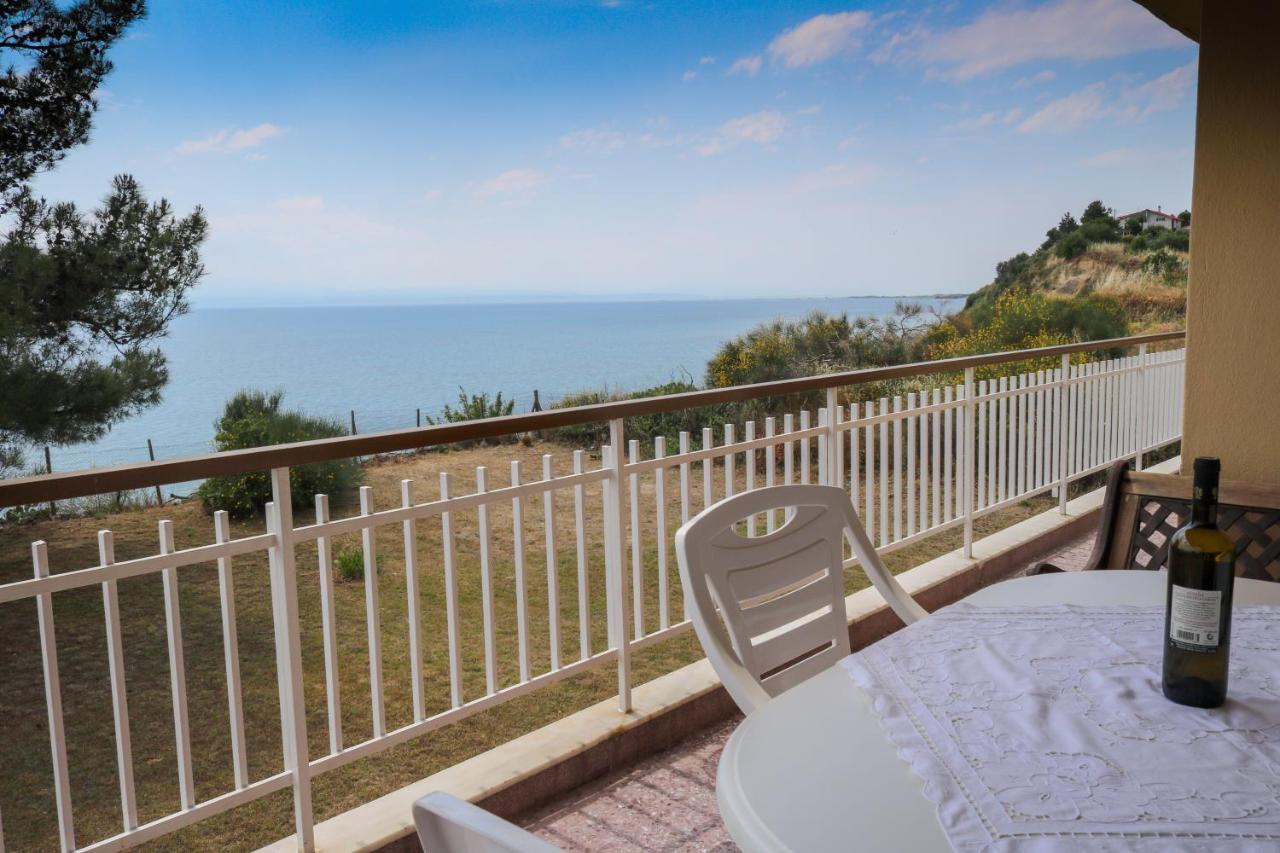 Appartamento Sunshine House Offering Spectacular Views To Olymp A Nea Iraklia Esterno foto