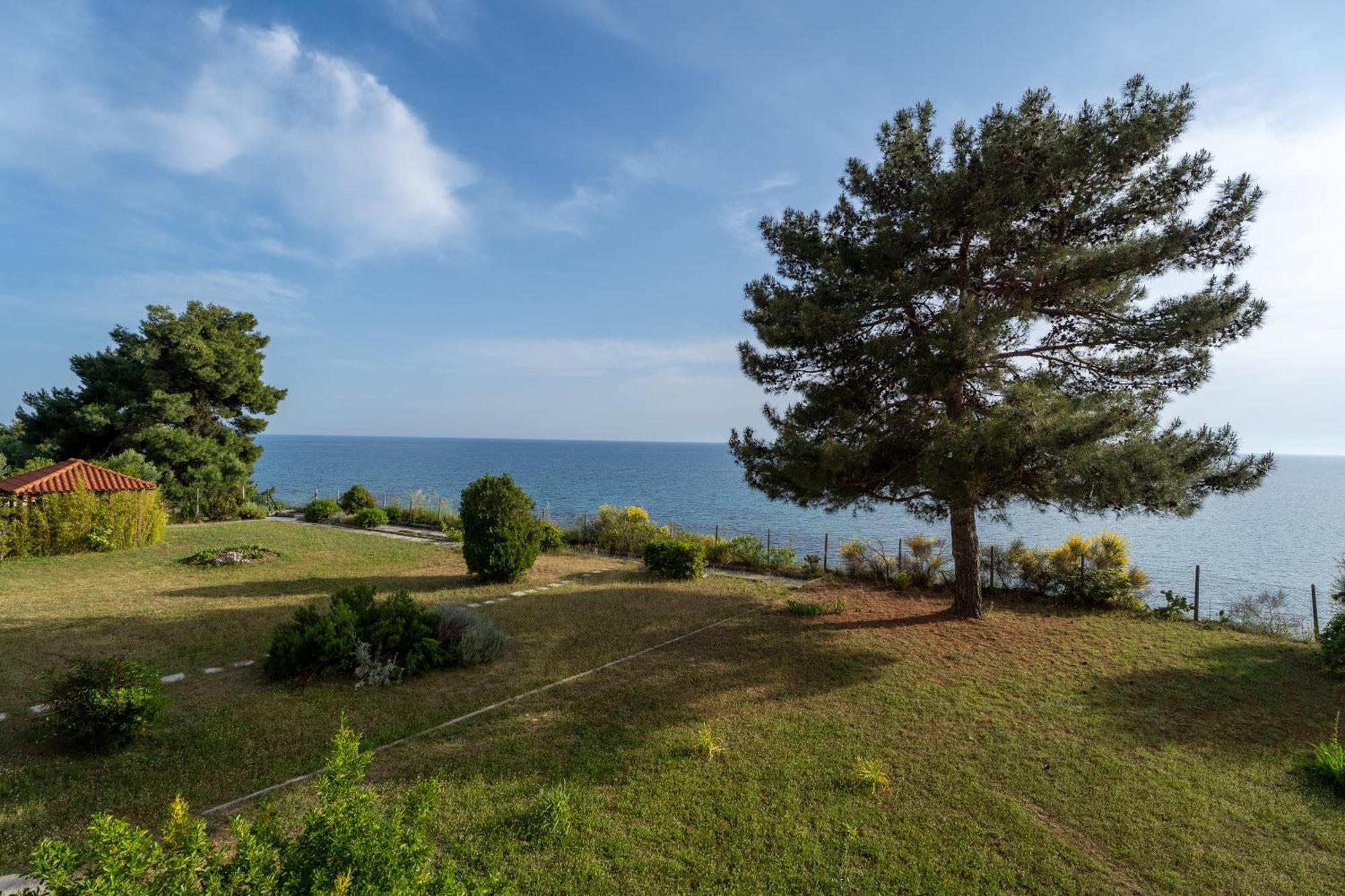 Appartamento Sunshine House Offering Spectacular Views To Olymp A Nea Iraklia Esterno foto