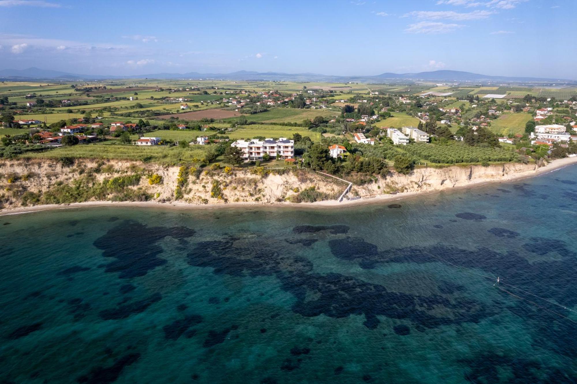 Appartamento Sunshine House Offering Spectacular Views To Olymp A Nea Iraklia Esterno foto